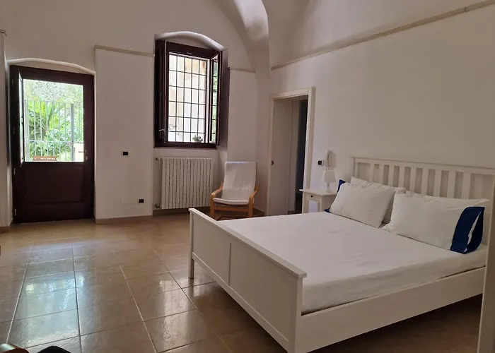 Al Centro Di Le Due Rose-con Patio Privato Apartament