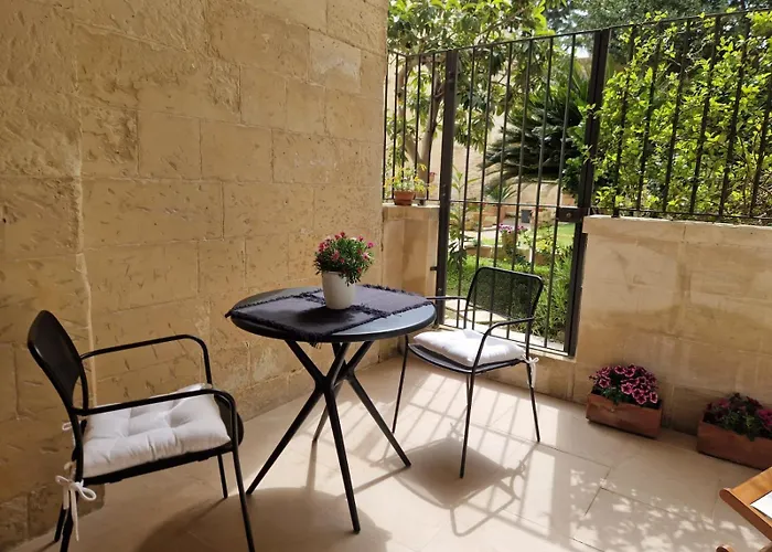 Al Centro Di Le Due Rose-con Patio Privato Lecce
