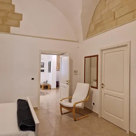 Al Centro Di Le Due Rose-con Patio Privato 아파트 *