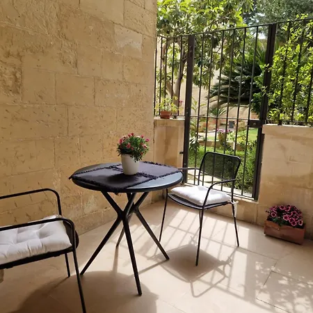 Al Centro Di Le Due Rose-con Patio Privato Lecce