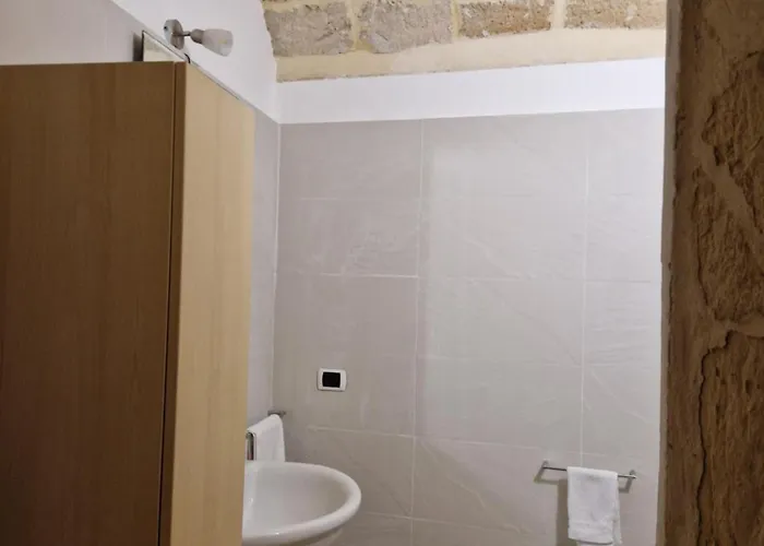 Apartment Al Centro Di Le Due Rose-con Patio Privato *